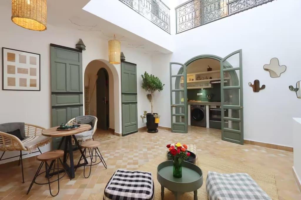 Riad Ptit Kech, Bassin Terrasse - Petits Dejeuners Marrakesch Exterior foto